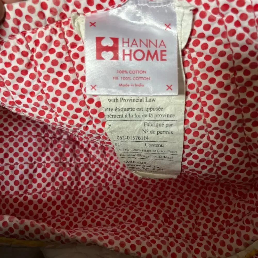 Hanna Andersson Heart Appliqué Crib Quilt